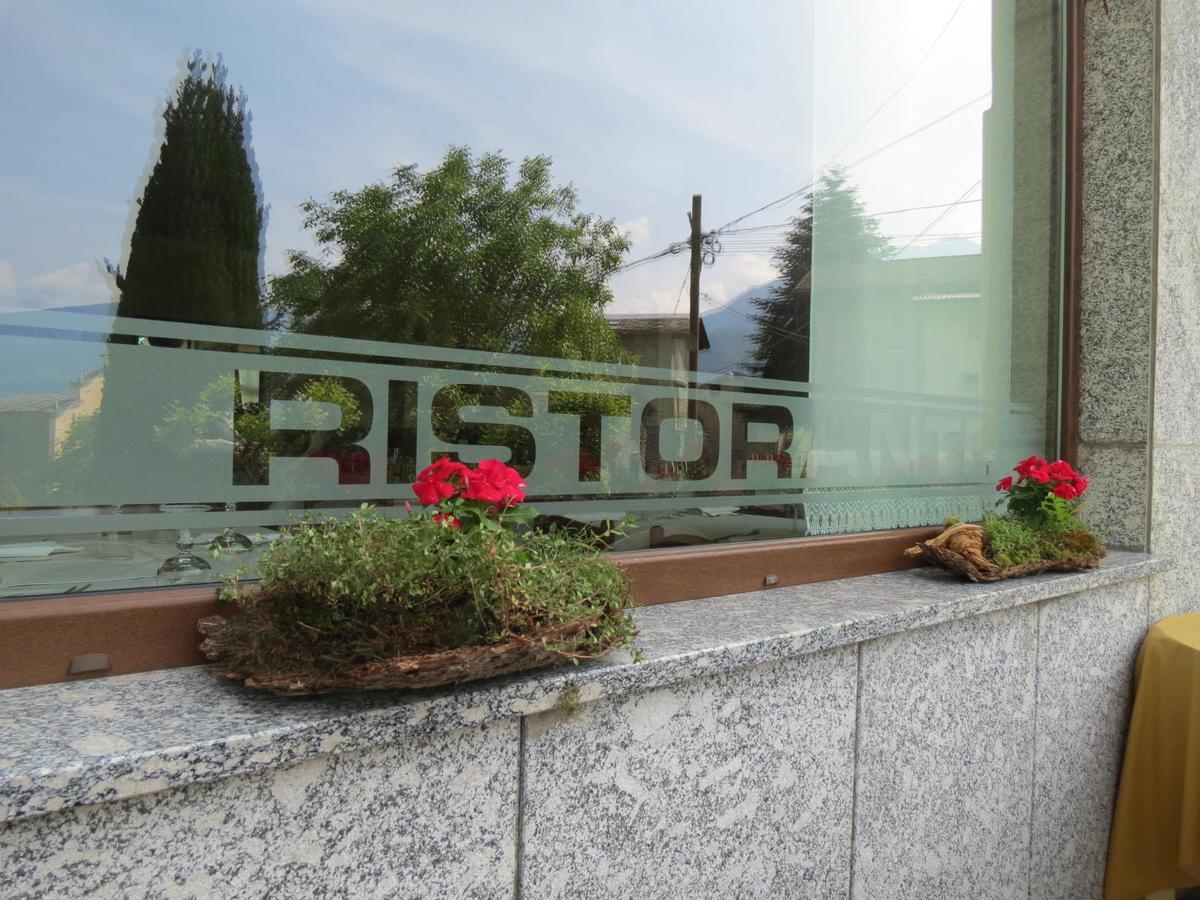 Albergo Ristorante Innocenti Ardenno 외부 사진